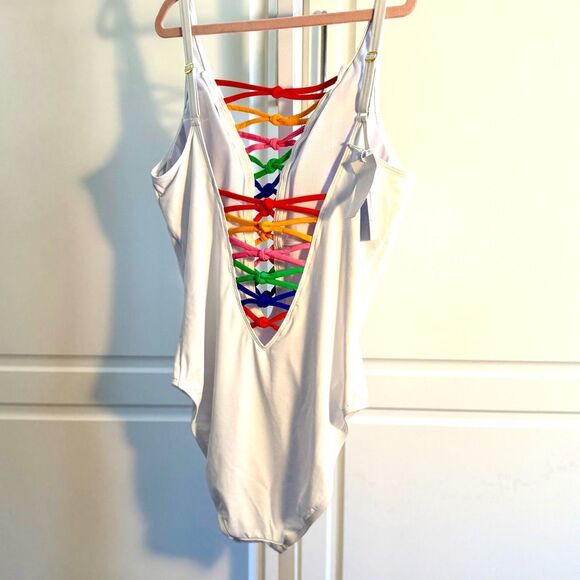 NWT Bleu Rod Beattie "Let's Get Knotty" Laced One-piece Swimsuit.  Size: 12 - Picture 4 of 6